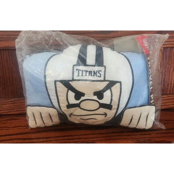 Other - New Vintage Tennessee Titans Travel‎ Pillow Buddy